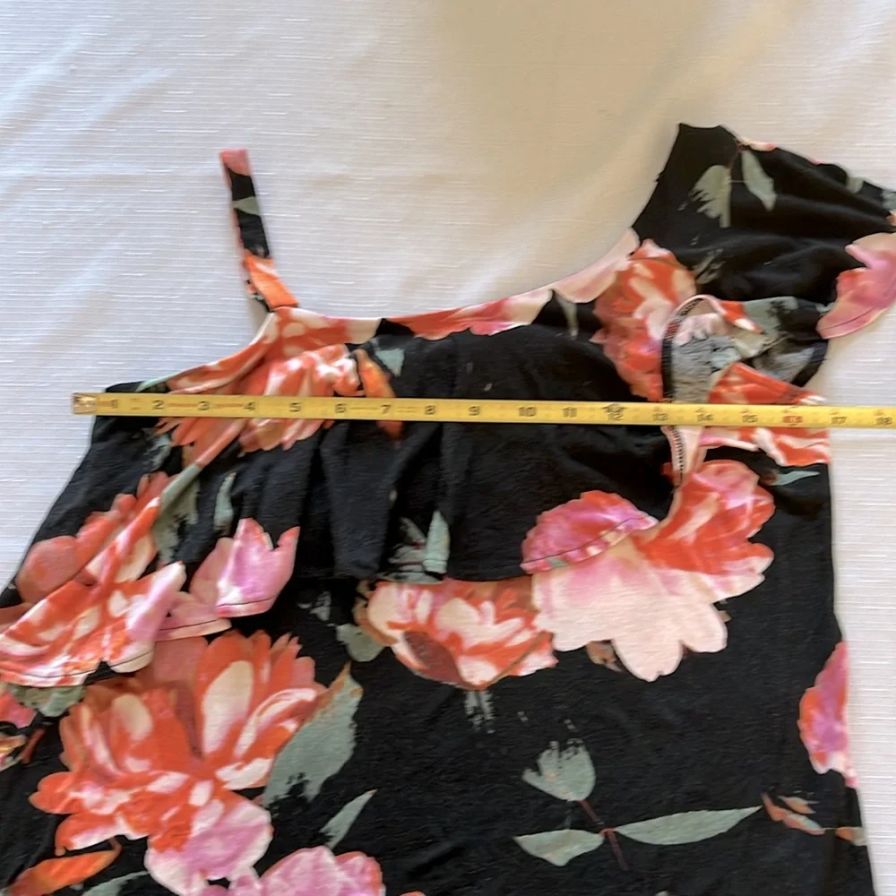 Jennifer Lopez Womans Top - Picture 4 of 8